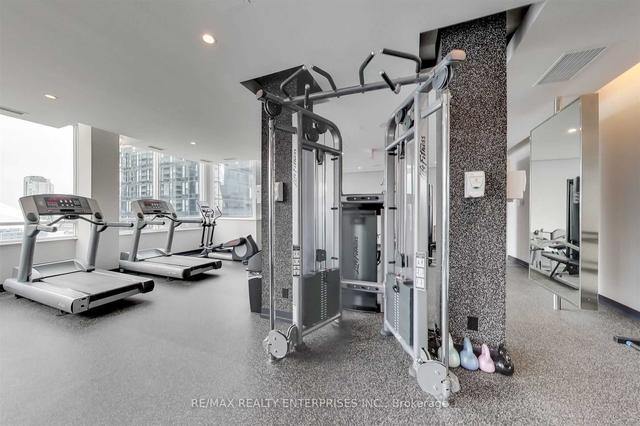 1435 - 250 Wellington St W, Condo with 2 bedrooms, 1 bathrooms and 1 parking in Toronto ON | Image 18