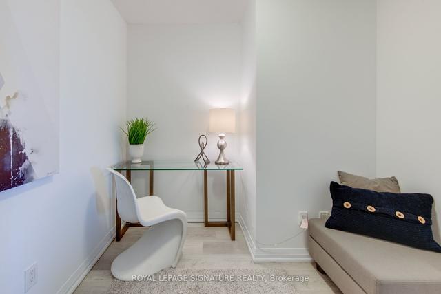 2401 - 30 Meadowglen Pl, Condo with 1 bedrooms, 2 bathrooms and 1 parking in Toronto ON | Image 5