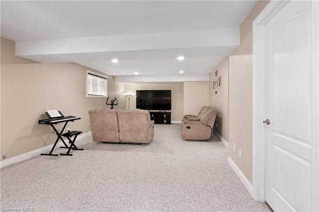 155 Conestoga Drive, House detached with 4 bedrooms, 3 bathrooms and null parking in Sarnia ON | Image 22