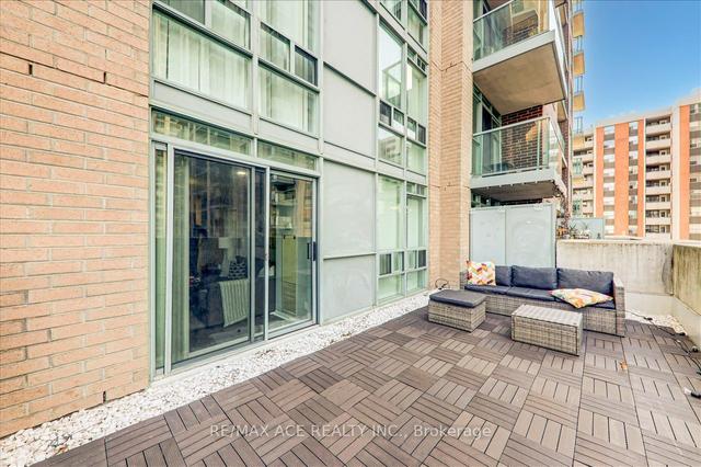 507 - 7 Michael Power Pl, Condo with 2 bedrooms, 2 bathrooms and 1 parking in Toronto ON | Image 16
