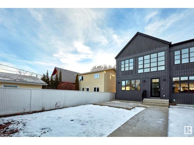 9342 86 Av Nw, House semidetached with 4 bedrooms, 3 bathrooms and null parking in Edmonton AB | Image 35