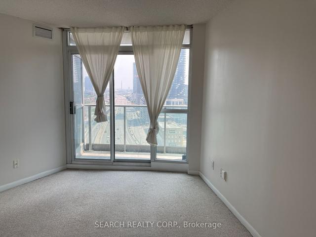 2010 - 18 Yonge St, Condo with 1 bedrooms, 1 bathrooms and 0 parking in Toronto ON | Image 6