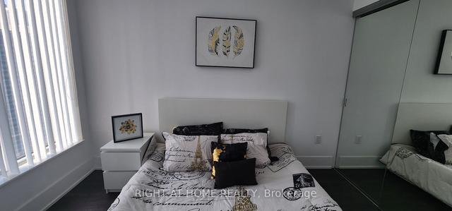 3712 - 10 York St, Condo with 1 bedrooms, 1 bathrooms and 0 parking in Toronto ON | Image 13