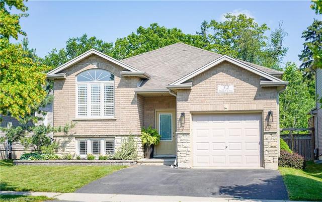 32 Maich Crescent, House detached with 3 bedrooms, 2 bathrooms and null parking in Brantford ON | Image 1