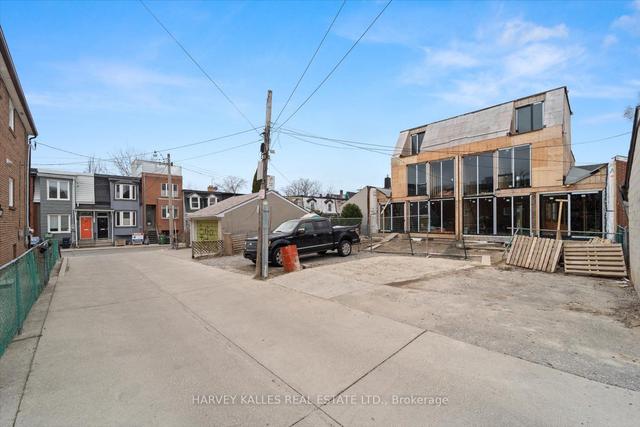 11 1/2 Palmerston Ave, House attached with 3 bedrooms, 5 bathrooms and 3 parking in Toronto ON | Image 15