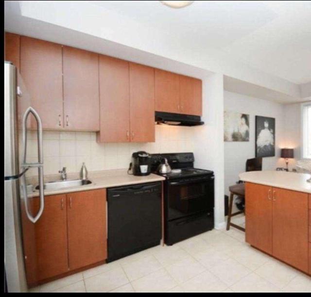 213 - 3075 Thomas St N, Condo with 1 bedrooms, 1 bathrooms and 1 parking in Mississauga ON | Image 4