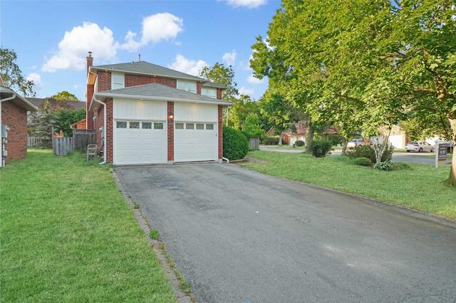 upper - 2 Harmon Ave, House detached with 4 bedrooms, 3 bathrooms and 5 parking in Aurora ON | Image 21