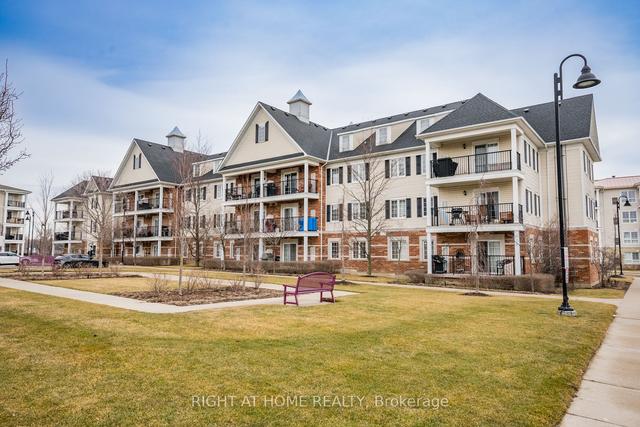 310 - 55 Shipway Ave, Condo with 2 bedrooms, 1 bathrooms and 1 parking in Clarington ON | Image 16