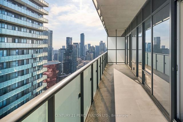 4309 - 65 St Mary St, Condo with 2 bedrooms, 2 bathrooms and 1 parking in Toronto ON | Image 5