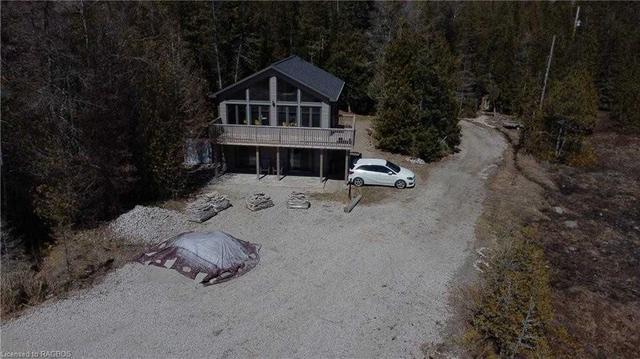 305 Eagle Rd, House detached with 3 bedrooms, 2 bathrooms and 10 parking in Northern Bruce Peninsula ON | Card Image