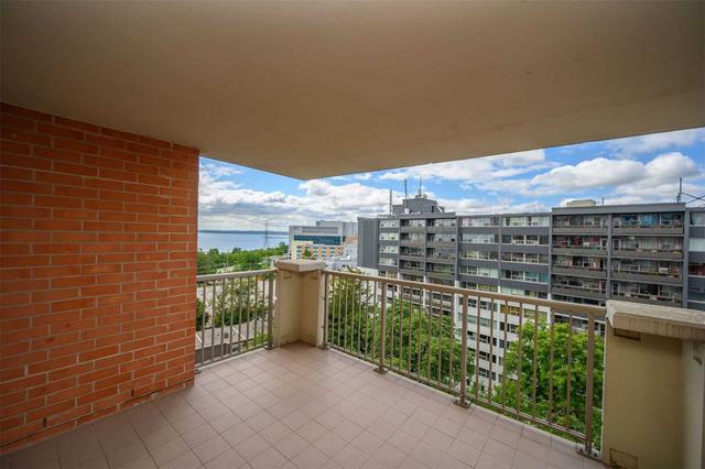 1001 - 442 Maple Ave, Condo with 2 bedrooms, 2 bathrooms and 1 parking in Burlington ON | Image 7