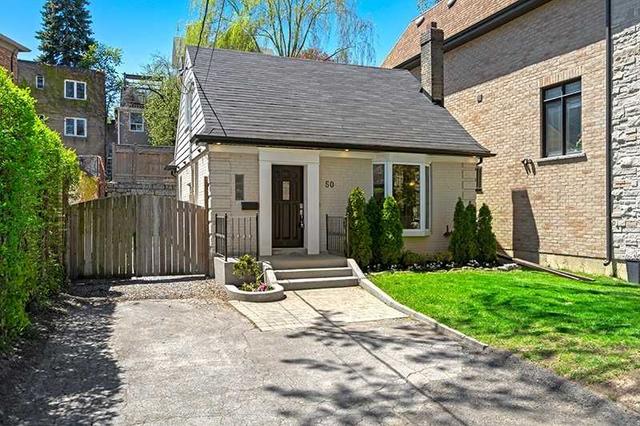 50 South Kingsway, House detached with 3 bedrooms, 2 bathrooms and 4 parking in Toronto ON | Image 1