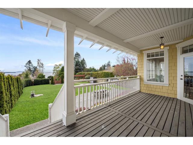 14008 Marine Drive, House detached with 5 bedrooms, 4 bathrooms and 7 parking in White Rock BC | Image 9