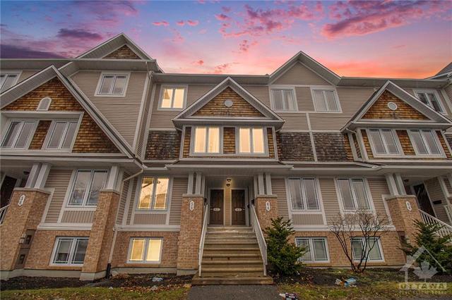 58 Brentmore Private, House attached with 2 bedrooms, 3 bathrooms and 2 parking in Ottawa ON | Image 1