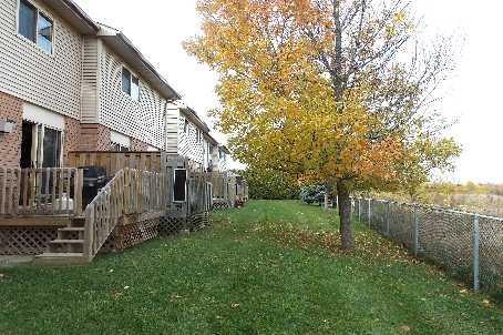 8 - 65 Scott, Townhouse with 3 bedrooms, 2 bathrooms and 1 parking in Grand Valley ON | Image 2