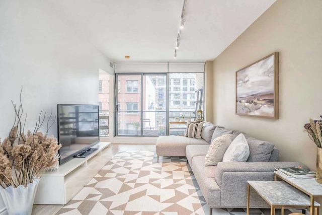 615 - 438 King St W, Condo with 1 bedrooms, 2 bathrooms and 1 parking in Toronto ON | Image 1