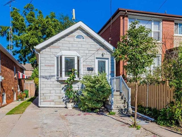 101 Byng Ave, House detached with 2 bedrooms, 2 bathrooms and 1 parking in Toronto ON | Image 2