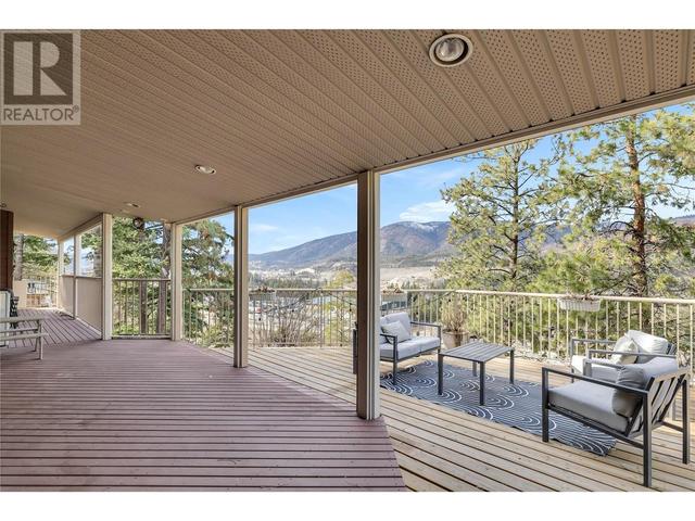 2410 Boucherie Road, House detached with 4 bedrooms, 2 bathrooms and 2 parking in West Kelowna BC | Image 17