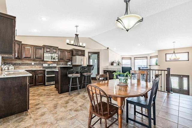 142 Westview Drive, House detached with 5 bedrooms, 3 bathrooms and 4 parking in Nanton AB | Image 17