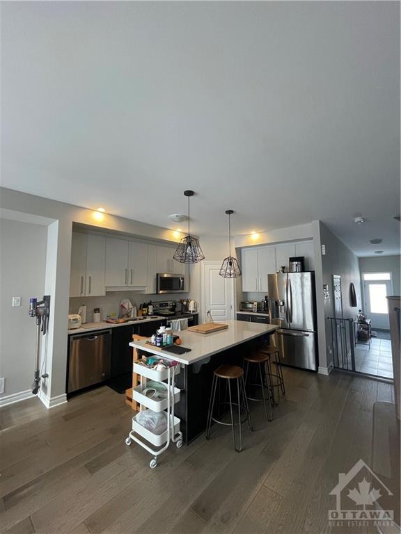 227 Sittelle Private, Townhouse with 3 bedrooms, 3 bathrooms and 2 parking in Ottawa ON | Image 5