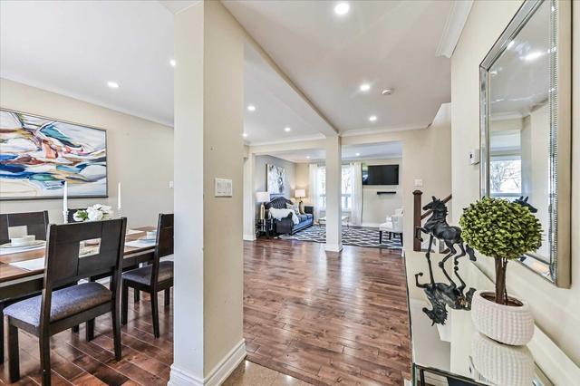 265 Cherokee Blvd, House semidetached with 4 bedrooms, 4 bathrooms and 5 parking in Toronto ON | Image 31