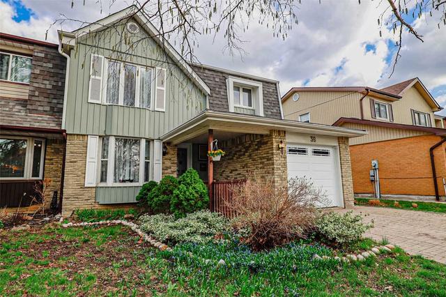 39 Lawndale Cres, House semidetached with 4 bedrooms, 3 bathrooms and 7 parking in Brampton ON | Image 12