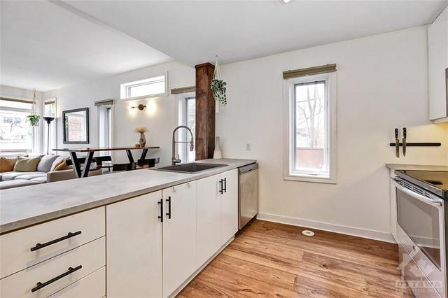 e - 92 Holland Avenue, House attached with 2 bedrooms, 2 bathrooms and 1 parking in Ottawa ON | Image 13