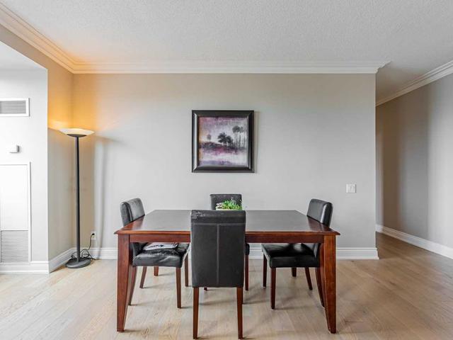 901 - 1 Clairtrell Rd, Condo with 2 bedrooms, 2 bathrooms and 2 parking in Toronto ON | Image 4