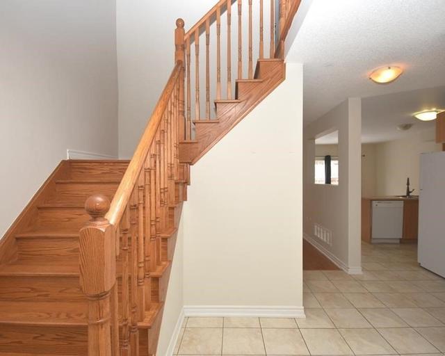 20 Crew Crt, House detached with 4 bedrooms, 3 bathrooms and 4 parking in Barrie ON | Image 15