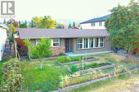 1898 Langley Road, House detached with 2 bedrooms, 2 bathrooms and null parking in Merritt BC | Card Image
