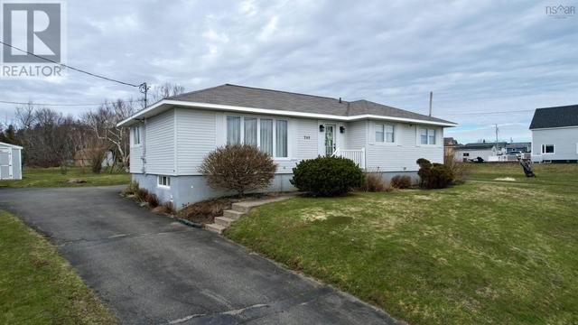 246 South Street, House detached with 4 bedrooms, 2 bathrooms and null parking in Cape Breton NS | Image 1