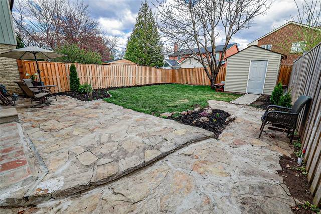 39 Lawndale Cres, House semidetached with 4 bedrooms, 3 bathrooms and 7 parking in Brampton ON | Image 28