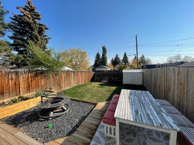 8034 24 Street Se, Home with 3 bedrooms, 1 bathrooms and 2 parking in Calgary AB | Image 23