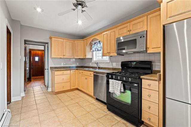46 George Street, House detached with 3 bedrooms, 1 bathrooms and 3 parking in St. Catharines ON | Image 18