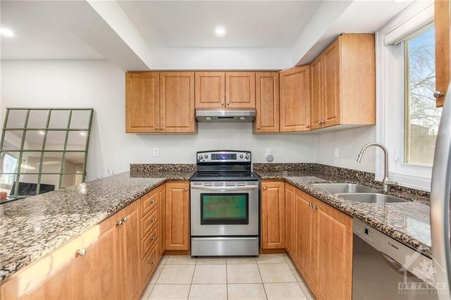 u2 - 345 Bronson Avenue, House attached with 2 bedrooms, 2 bathrooms and 1 parking in Ottawa ON | Image 5