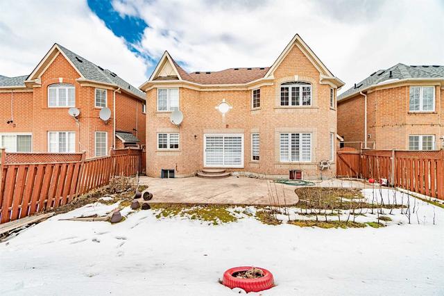 73 Whitwell Dr, House detached with 4 bedrooms, 4 bathrooms and 6 parking in Brampton ON | Image 14