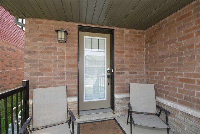 57 Sherway St, House attached with 3 bedrooms, 3 bathrooms and 1 parking in Hamilton ON | Image 2