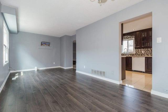 59 Bach Blvd, House detached with 3 bedrooms, 3 bathrooms and 3 parking in Brampton ON | Image 8