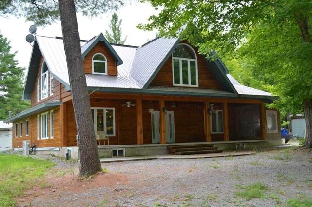 778 8th Line Rd S, House detached with 2 bedrooms, 2 bathrooms and 12 parking in Douro Dummer ON | Image 1