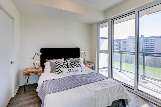 713 - 3237 Bayview Ave, Condo with 2 bedrooms, 2 bathrooms and 1 parking in Toronto ON | Image 8