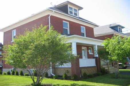 102 Division St, House detached with 4 bedrooms, 2 bathrooms and 3 parking in Oshawa ON | Image 1