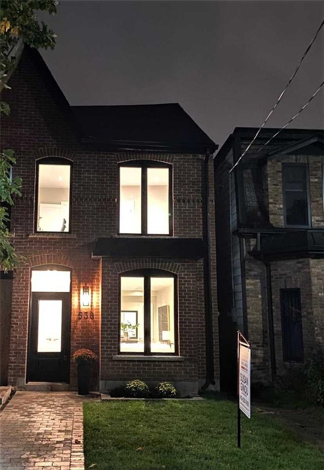 538 Quebec Ave, House semidetached with 3 bedrooms, 3 bathrooms and 2 parking in Toronto ON | Image 12