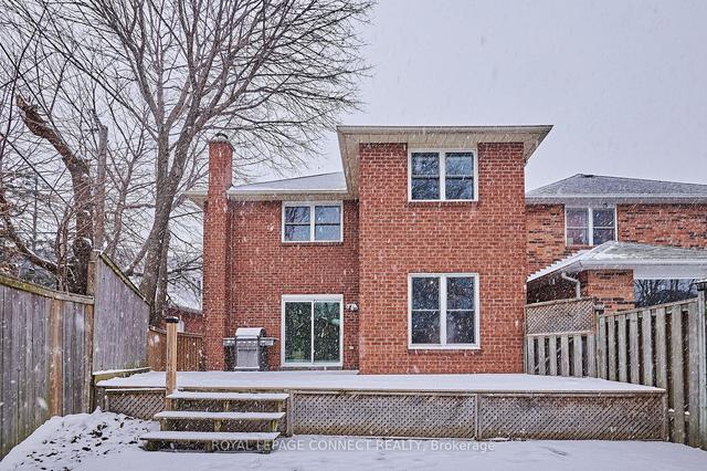 11 Doric St, House detached with 3 bedrooms, 3 bathrooms and 3 parking in Ajax ON | Image 7