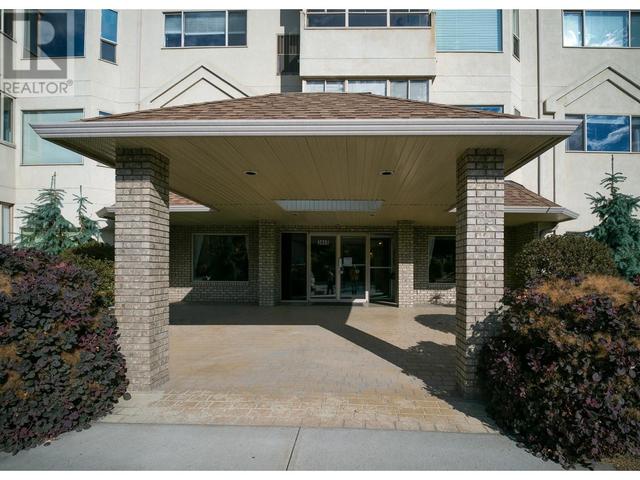 3805 - 30 Avenue Unit# 310, Condo with 2 bedrooms, 2 bathrooms and 1 parking in Vernon BC | Image 3