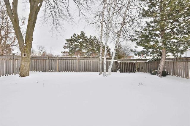 629 Eaglemount Cres, House detached with 4 bedrooms, 3 bathrooms and 5 parking in Mississauga ON | Image 32