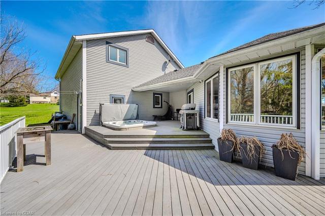 7242 Wellington Rd 17 Road, House detached with 4 bedrooms, 2 bathrooms and 13 parking in Mapleton ON | Image 30