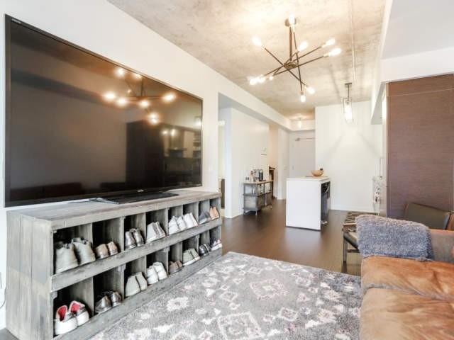 lph14 - 1030 King St W, Condo with 1 bedrooms, 1 bathrooms and 1 parking in Toronto ON | Image 3