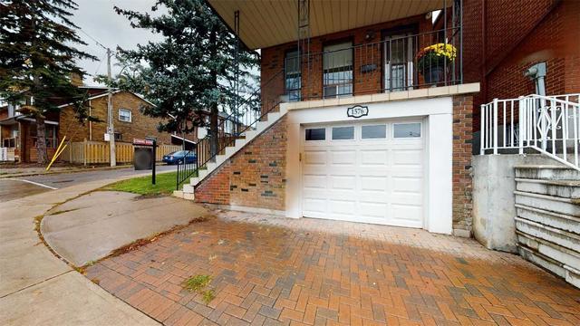 1576 Davenport Rd, House detached with 3 bedrooms, 2 bathrooms and 1 parking in Toronto ON | Image 18