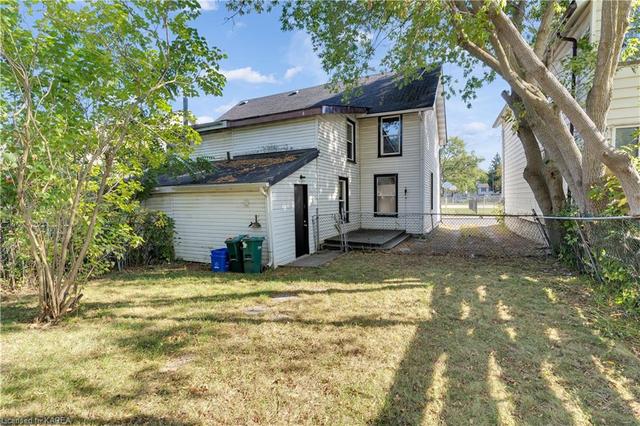 23 Dufferin Street, House semidetached with 3 bedrooms, 1 bathrooms and 3 parking in Kingston ON | Image 22