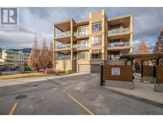 301 - 3591 Skaha Lake Road, Condo with 2 bedrooms, 2 bathrooms and 1 parking in Penticton BC | Image 37